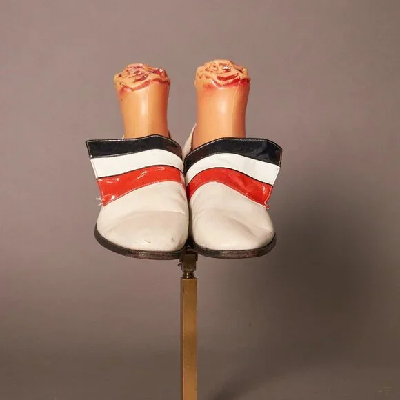 Late 60s Early 70s Stetson White Red and Black Slip On Men’s Shoes
